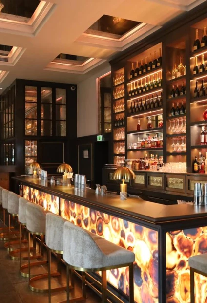 Balthazar Bar