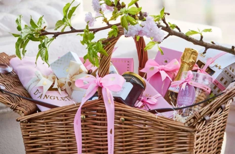 Maison Hamper wide format