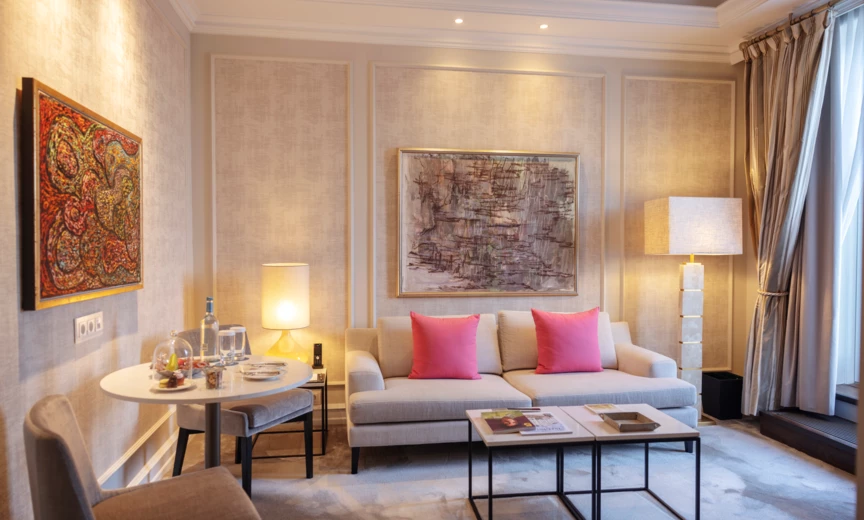 Deluxe Junior Suite 422