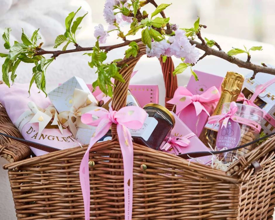 Maison Hamper wide format