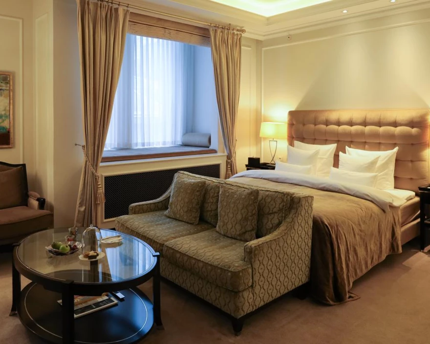 Superior Junior Suite 1-1200px