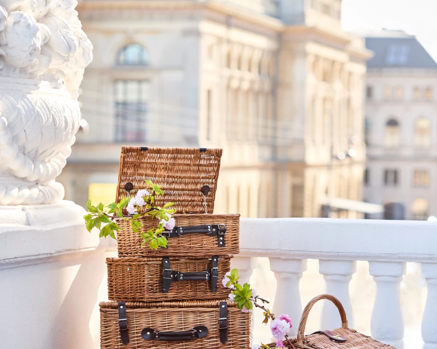 Maison Hamper on balcony