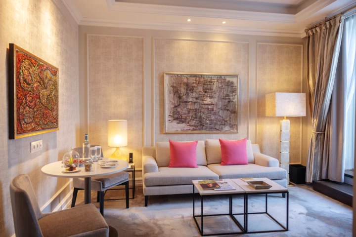 Deluxe Junior Suite 422